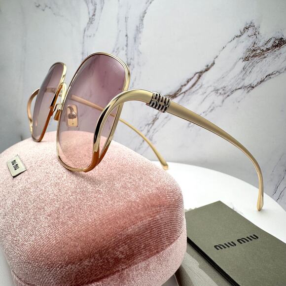 New MIU MIU Sunglasses - Picture 10 of 16